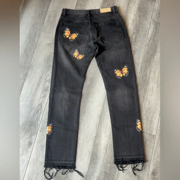 MNML Slim Straight Graphic Butterfly Jeans. - Picture 4 of 14